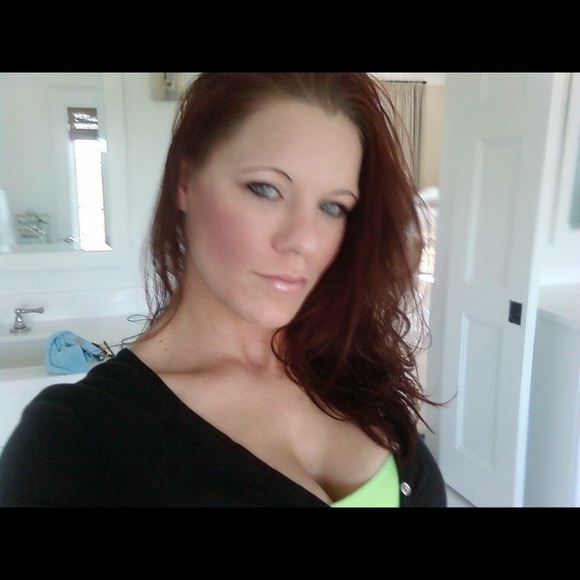 Meet your Posher, Amanda - Picture 7 of 7